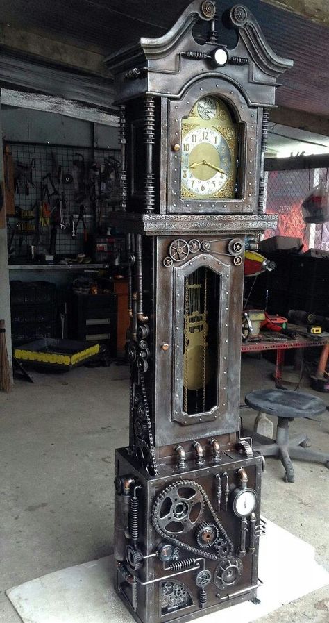 Steampubk Grandfather Clock Steampunk Decor Diy Victorian, Steampunk Mirror Diy, Steam Punk Bedroom Ideas, Steam Punk Architecture, Steampunk Fireplace, Steam Punk Office, Steam Punk Kitchen, Steampunk Furniture Decor Ideas, Steampunk Bedroom Ideas