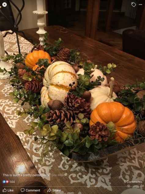 Thanksgiving Centerpieces Table, Diy Thanksgiving Centerpieces, Fall Centers, Deco Champetre, Fall Table Centerpieces, Tafel Decor, Diy Thanksgiving, Fall Thanksgiving Decor, Fall Deco