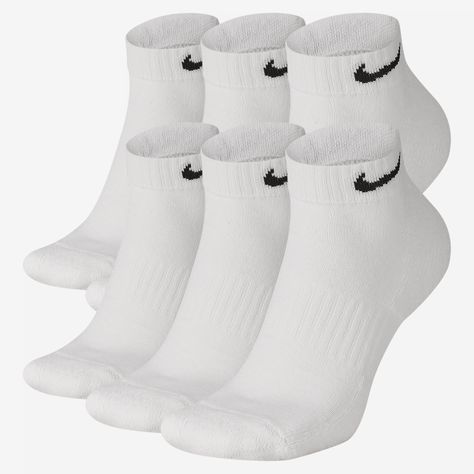 Power through your workout with the Nike Everyday Cushioned Socks. The thick terry sole gives you extra comfort for footdrills and lifts, while a ribbed arch band wraps your midfoot for a supportive feel. Dri Fit Socks, Nike Socks, Athletic Socks, Good Stretches, Athletic Fashion, Cool Socks, Ankle Socks, Low Cut, Dri Fit