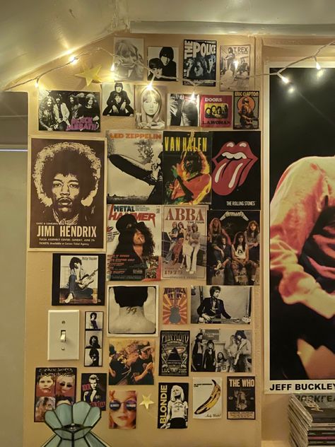 Rock Band Room Ideas, 70s Rock Bedroom Aesthetic, Rock And Roll Bedroom Ideas, Rockstars Girlfriend Bedroom, Rockstar Girlfriend Aesthetic Bedroom, Rock Themed Bedroom, Music Wall Collage, Rock Aesthetic Room, Music Lover Bedroom