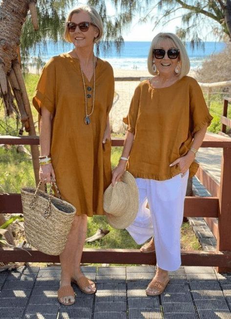 Clothes For Women Over 60, Best Travel Outfits For Women, Comfortable Travel Outfit, Outfits For Ladies, Clothes For Women Over 50, Summer Holiday Outfits, Over 60 Fashion, Older Women Fashion, Travel Outfits