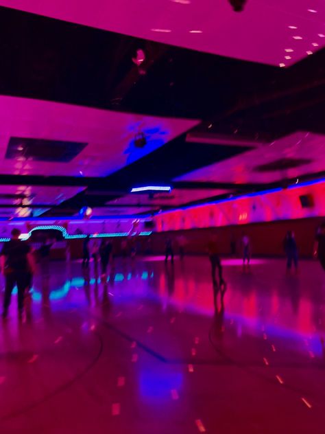 Neon Roller Rink, 80s Roller Skating Aesthetic, Rollerskating Rink Aesthetic, Pink Roller Skates Aesthetic, Hot Pink And Blue Aesthetic, Roller Disco Aesthetic, 80s Rollerskate, Roller Skating Aesthetic 80s, Roller Skating Rink Aesthetic