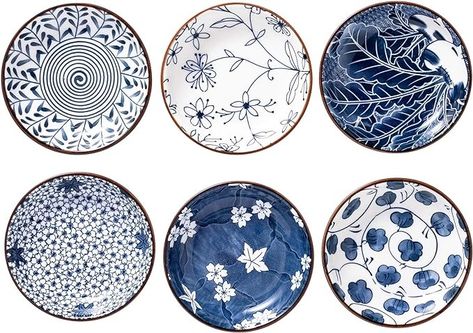 Amazon.com: Japanese Style Ceramic Dipping Bowls, Side Dishes for Sushi,Sauce,Snack and Soy,3 Oz Blue and White Pinch Bowls for Kitchen Prep - Set of 6(4 inch) : Home & Kitchen Bbq Snacks, Dipping Bowls, Hornsea Pottery, Pinch Bowls, Snack Dip, Prep Kitchen, Blue And White Style, Style Japonais, Japan Design