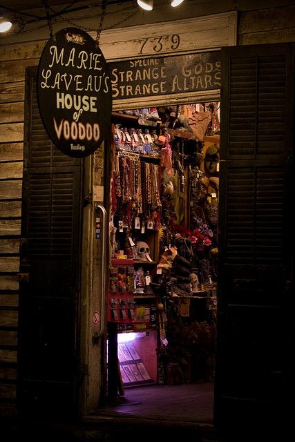 New Orleans Witchcraft, New Orleans Fortune Teller, Dark New Orleans, New Orleans Magic, New Orleans Witch Aesthetic, Halloween New Orleans, New Orleans Aesthetic Dark, New Orleans Witch, New Orleans Aesthetic