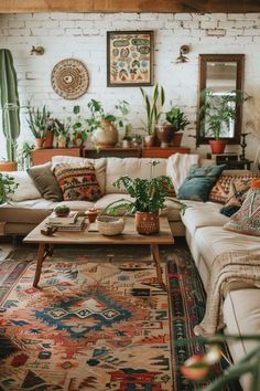 Living Room Decor Boho Farmhouse, Boho Chic Living Room Grey Couch, Boho With Grey Couch, Small Living Room Decor Farmhouse, Cottage Boho Living Room, Boho Living Room Decor Inspiration, Modern Boho Living Room Inspiration, Small Western Living Room, Boho Sitting Room