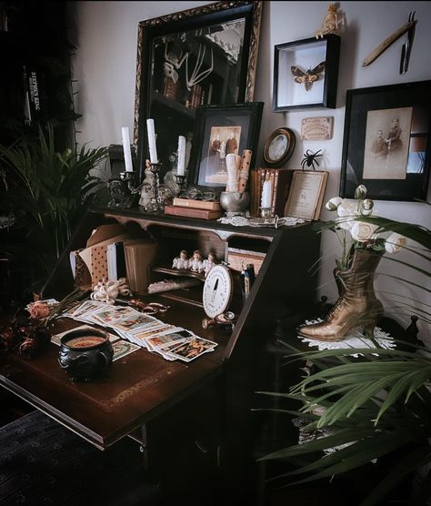 Victorian Study Room, Gothic Office Decor, Dark Academia Room Inspo, Gothic Study, Victorian Study, Dark Academia Room Ideas, Dark Academia Home Decor, Vampire Decor, Gothic Cottage