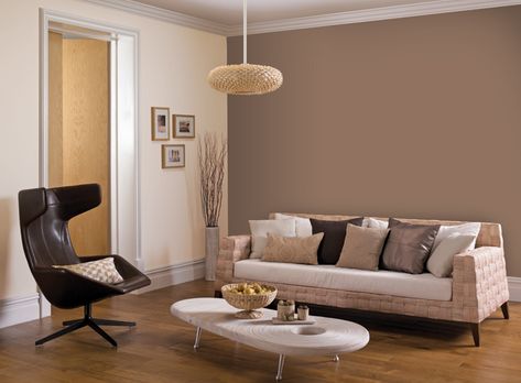 This is EGZACTLY what I want, I love the cream colour and brown together!!!!! Popular Living Room Colors, Brown And Blue Living Room, Brown Living Room Decor, Room Color Combination, Living Room Wall Color, Room Wall Colors, Interior House Colors, Living Room Color Schemes, Bedroom Wall Colors