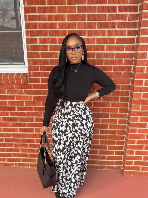 Classy Sunday Outfit, Fall Business Casual Outfits Black Women, Church Outfit Black Women Dresses, Church Fits Black Women, Black Teacher Outfits High School, Maxi Skirt Office Outfit, Dressing Modestly Christian, Professional Skirt Outfits, Winter Work Outfits For Women Business Casual