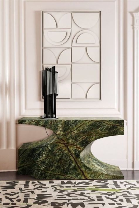 Hall with a central green piece Luxury Console, Contemporary Entryway, Marble Console, Hallway Design, Modern Entryway, Unique Interior Design, Rug Inspiration, Modern Console Tables, Modern Console