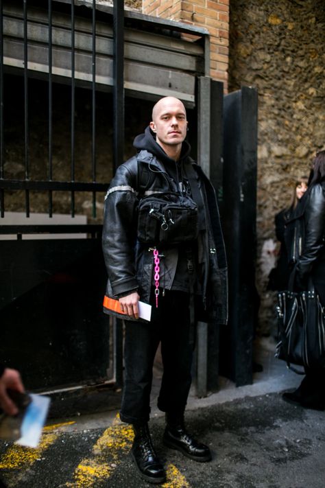 Bald Guy Fashion, Berlin Fashion Men, Berlin Fashion Street, Techno Outfit, Skinhead Fashion, Bald Men Style, Techno Fashion, Paris Fashion Week Men, Bald Men