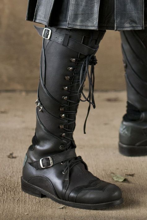 Steampunk Shoes, Doc Martens Boots, Leather Clothing, Live In Style, Black Leather Shoes, Cool Boots, Moto Boots, Buy Shoes, Lace Up Boots