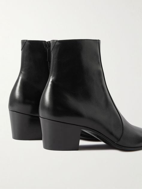 Find SAINT LAURENT Vassili Leather Ankle Boots Eu 39 on Editorialist. With their sleek, pointed toes and elegant Cuban heels, SAINT LAURENT's 'Vassili' boots evoke a cool rock 'n' roll attitude. They have functional zips at the sides, making them easy to put on. Saint Laurent Chelsea Boots, Mens Heeled Boots, Chelsea Boots Men Outfit, Minimalist Boots, Boots Men Outfit, Men In Heels, Ankle Boots Men, Suede Chelsea Boots, Cuban Heels