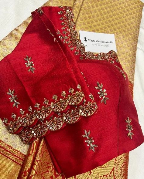 Latest Aari Work Blouse Designs, Latest Aari Work, Embroidery On Bags, Blouse Sleeve Designs, Designer Blouse Designs, Aari Work Blouse Designs, Shawl Embroidery, Magam Work Designs, Work Blouse Designs