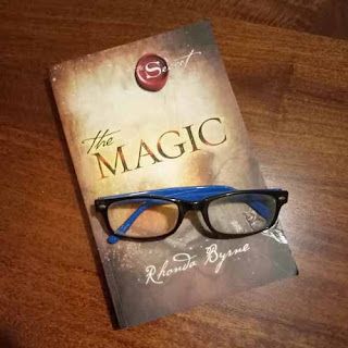 The Magic by Rhonda Byrne, a review Showing Gratitude, Rhonda Byrne, Book Genre, Reading Nooks, I Love Reading, Book Nooks, Book Reviews, Love Reading, Book Review