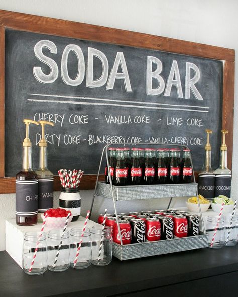 Game Day Desserts, Coke Float, Soda Bar, Bar A Bonbon, Hydration Station, Vanilla Coke, 13th Birthday Parties, Drink Station, Läcker Mat