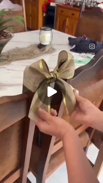 The Joy Party on Instagram: "Bow  #bow #bows #bowtutorial #handmade #homemade #fall #falldecor #burlap #craftingismytherapy #crafting #ribbonsandbows #ribbon #cricut" How To Tie A Bow With Ribbon For A Lantern, How To Make A Bow With Non Wired Ribbon, How To Make A Bow For A Gift Basket, Christmas Bow Making Tutorials, How To Make Simple Bow, How To Make Velvet Bows, How To Make A Bow With Ribbon For Wreath, How To Make Perfect Bow, Diy Bows For Christmas Tree