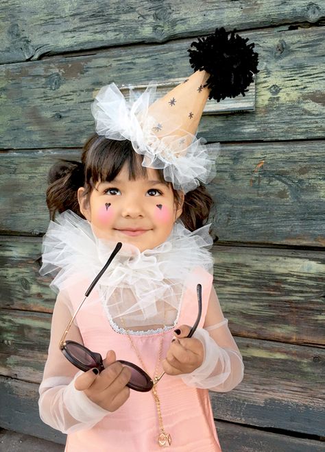 Pierrot Costume, Karneval Diy, Halloween Circus, Baby Kostüm, Cute Clown, Circus Costume, Vintage Clown, A Clown, Toddler Halloween Costumes