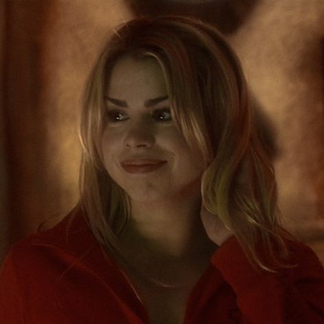 Dr Who Rose, Doctor Who Rose Tyler, Rose Taylor, Doctor Who Rose, Doctor Who Poster, Doctor Who Companion, Rose And The Doctor, Billie Piper, 10th Doctor