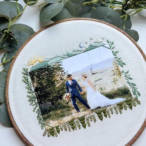 I had so many requests for Instax Mini Polaroid embroidery frames and it’s been so fun seeing some of your finished pieces lately! 🥰 If you don’t have Polaroid photos, I have handfuls of embroidery patterns intended for 4x6” photos as well. 🖼️ The current themes I have in my Etsy shop are: ⛰️Nature 🌻Sunflowers 💐Wedding Flowers 🏜️Desert 🌊Ocean 🇮🇹Italy 🪐Space 🍄Mushrooms 🌸Cherry Blossoms 🍊Oranges 🍓Strawberries 💙Valentine’s Hearts 🎃Pumpkins 🍁Fall Leaves 🎄Christmas I have an ongoi... Polaroid Embroidery, Mini Polaroid, Meet The Maker, Embroidery Frame, Picture Holders, Gifting Ideas, Photo Corners, Polaroid Photos, 4x6 Photo