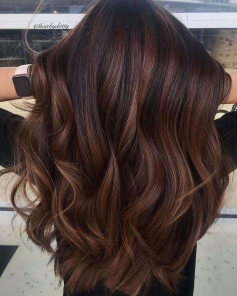 Dark Brown Hair With Caramel Highlights Medium Length, Brown Hair With Cherry Highlights, Melir Hair Brown, Chestnut Brown Balayage, School Hair Styles, Color Hair Styles, Hair Styles For School, Hair Mood Board, Styles For School