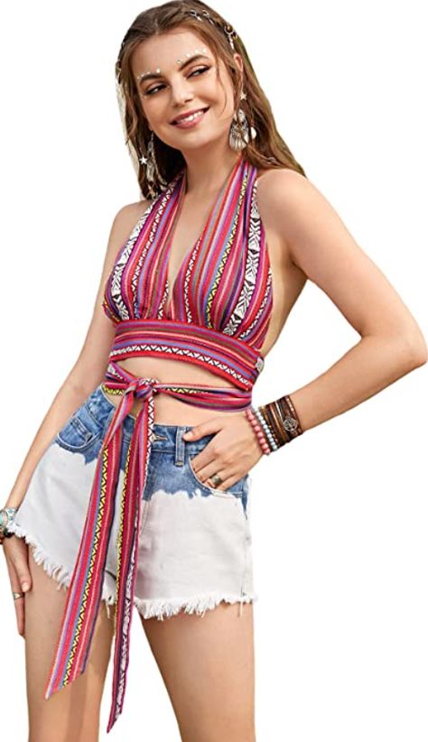 Check out this patchwork wrap top that is perfect for summer. Add a pop of color into your bohemian wardrobe! Spring Crop Tops, 2000s Fashion Trends, Womens Halter Tops, Backless Crop Top, Hippie Style Clothing, Top Shein, Party Wear Indian Dresses, Festival Tops, Halter Crop Top