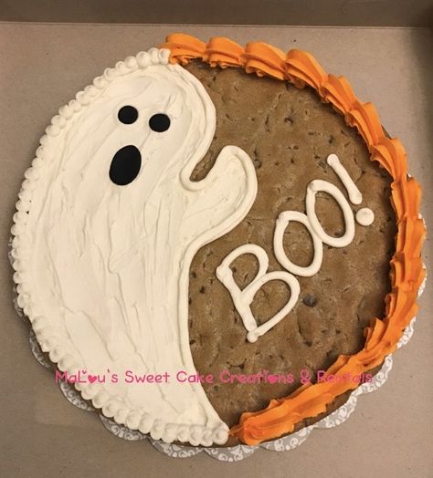 Halloween Cookies And Cupcakes, Halloween Cakes Decorating, Cookie Cake Halloween Design, Halloween Easy Cake Ideas, Halloween Sheet Cake Decorating, Spider Man Cookie Cake, Fiesta Cookie Cake, Fall Themed Cookie Cake, Cookie Cake Decorating Ideas Summer