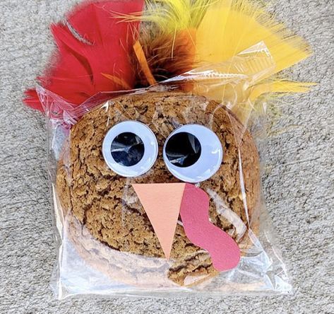 Cute Thanksgiving Classroom Treats Your Students Will Love Classmate Thanksgiving Gifts, Turkey Themed Snacks For Kids, Thanksgiving Gifts For Nursing Home, Cute Thanksgiving Treats For Coworkers, Thanksgiving Work Gift Ideas, School Thanksgiving Party Food, Thanksgiving Classroom Snacks, Thanksgiving Goodies For Kids, Thanksgiving Class Gifts For Kids