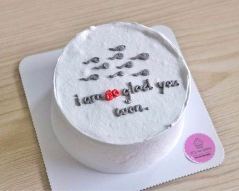 Funny Bday Cakes For Boyfriend, Birthday Cake Boyfriend Ideas, Funny 20 Birthday Cakes, Birthday Cake Funny Quotes 19, Funny Lunchbox Cake, Boyfriends Birthday Cake, Boyfriend Birthday Cake Ideas Funny, Funny Cakes For Boyfriend, Birthday Cake Writing Ideas Funny