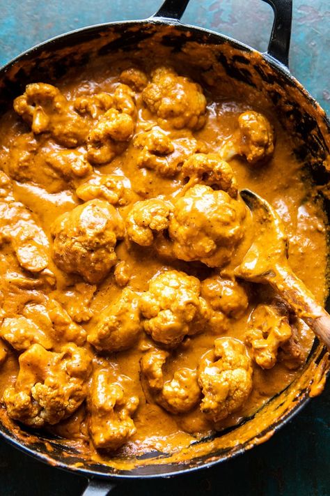 Indian Coconut Butter Cauliflower | halfbakedharvest.com #healthyrecipes #Indian #cauliflower #30minutes #easyrecipes Vegetarian Tips, Indian Cauliflower, Butter Cauliflower, Savoury Bites, Lunch Healthy, Lionel Trains, Läcker Mat, Coconut Butter, Clean Eats