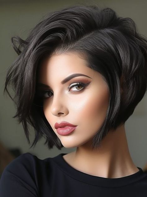 Choppy Bob Hairstyles For Fine Hair, Long Hair Cut Short, Short Silver Hair, Long To Short Hair, Messy Short Hair, Edgy Short Hair, Hairdos For Short Hair, Hair Color And Cut, Hair Stylist Life