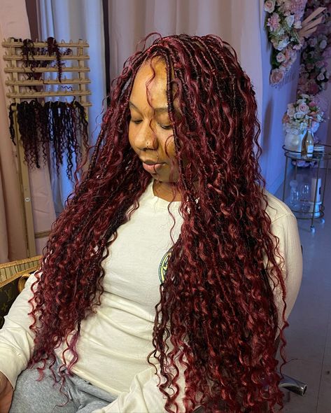 This burgundy is everything 😍😍 literally the most underrated color I love it so much 🔥 Book•Boho Locs (#530) ⭐️ hair and included with all styles Have you secured your October spot ? (Link in my bio for pricing & availability💗) #northhoustonhairstylist #houstonhairstylist #houstonknotlessbraids #protectivestyles #reels #braids #locs #locstyles #boholocs #crochetlocs #naturalhair #braidstyles #htx #houstonhair #houstonlocs #locstylesforwomen #dallashairstylist #fyp #trending #burgundy #... Boho Braids Burgundy, Boho Locs Bob, Burgundy Boho Braids, Burgundy Soft Locs, Burgundy Faux Locs, Burgundy Braids, Boho Goddess Locs, Book Boho, Goddess Faux Locs