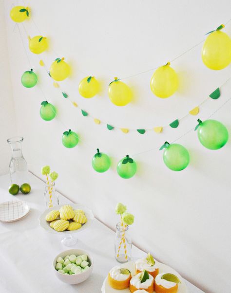 Lime Birthday Party, White And Black Decor, Lime Girl, Lemon Themed Party, Lemons And Limes, Pineapple Parties, Fruit Party, Party Projects, Limes