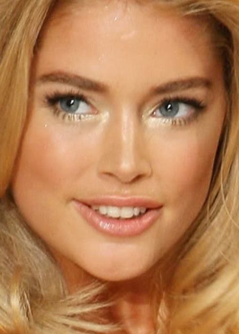 Pretty eyes Vs Angel Makeup, 2009 Makeup, Candice Swanepoel Makeup, Makeup Up Close, Bombshell Makeup, Makeup Vs No Makeup, Angel Makeup, Makeup For Blondes, Swag Makeup