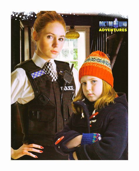 Karen Gillan and Caitlin Blackwood (her real life cousin). This little girl is really talented. The Doctor And Rose, Amelia Pond, Caitlin Blackwood, Rose And The Doctor, Color Cobrizo, New Doctor Who, Doctor Who Companions, Love Me Better, Mad Man