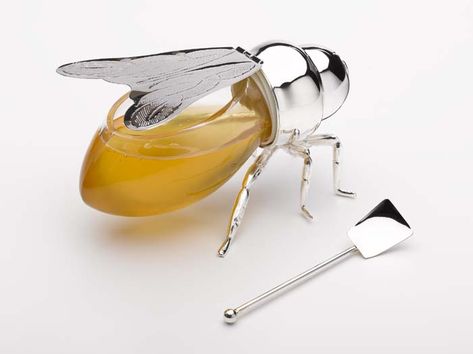 Silver Honey Bee delight dot com Appliances Kitchen, Smart Appliances, Objet Design, Honey Jar, Cool Kitchen Gadgets, Honey Pot, Naha, Bees Knees, Bee Keeping