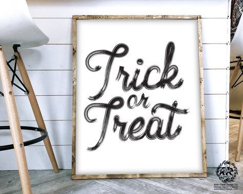 Shamrock Printable, Farmhouse Halloween Decor, Printable Halloween Decorations, Halloween Typography, Minimalist Halloween, Happy Halloween Signs, Farmhouse Halloween, Halloween Wall Art, Halloween Porch