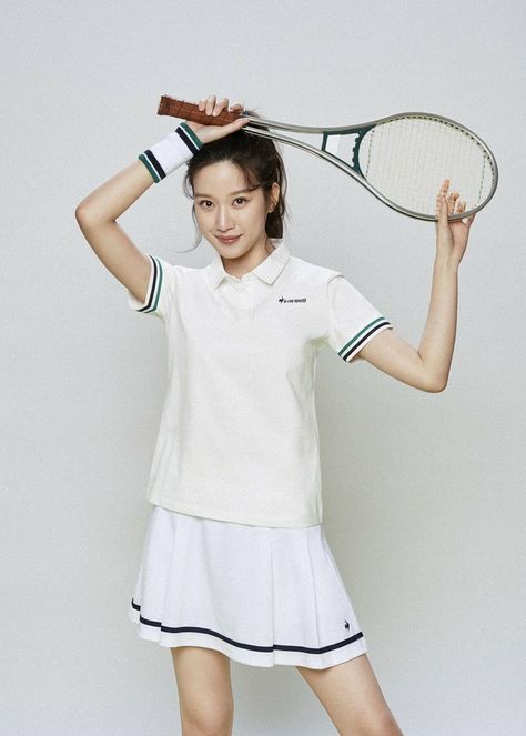 Moon Ka Young, Moon Ga Young, Sportswear Outfits, Tennis Fashion, Ulzzang Fashion, Korean Actresses, Tennis Clothes, Sporty Outfits, Korean Actress