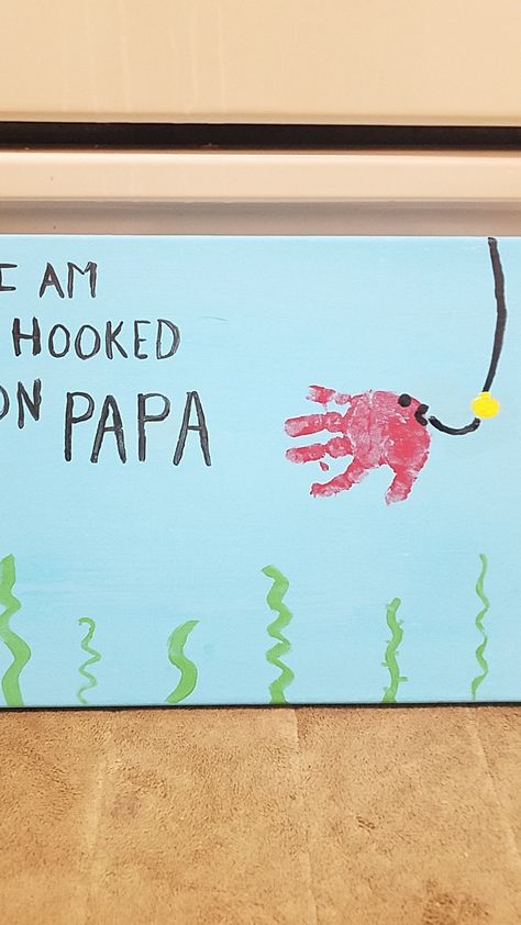 Diy Papa, Handprint Fish, Grandfather Birthday, Father's Day Craft, Birthday Crafts, Indoor Activities For Kids, Fishing Theme, Fathers Day Crafts, Indoor Activities