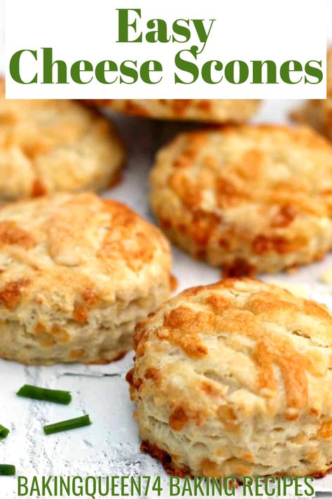 Cheesy Scones, Savory Scones Recipe, Rhubarb Scones, Cheese Scone Recipes, Baked Breads, Scones Recipe Easy, Scones Easy, Uk Food, Cheese Scones