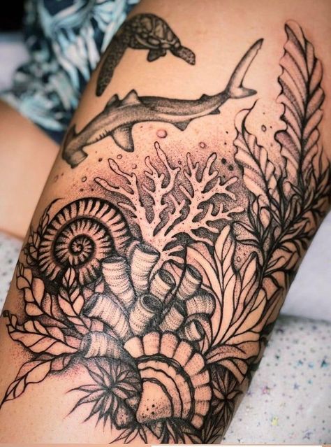 Sea Life Tattoos Black And White, Sea Sleve Tattoo, Be Unique Tattoo, Sea Arm Sleeve Tattoo, Under The Sea Sleeve Tattoos For Women, Sea Life Leg Tattoo, Coral Sleeve Tattoo, Patch Work Tattoo Leg Women, Thigh Beach Tattoo