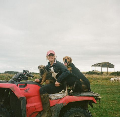 Farmer Style Outfits Women, Rich Farmer Aesthetic, British Farmer Aesthetic, Country Wife Life, Working On A Farm Aesthetic, English Farm Aesthetic, Female Farmer Aesthetic, Farmers Aesthetic, Ranch Life Country Living