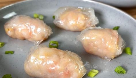 Steamed Rice Paper Shrimp Dumplings (Har Gow 虾饺) Rice Paper Recipes Shrimp, Shrimp Filling, Rice Paper Dumplings, Har Gow, Rice Wrappers, Rice Paper Recipes, Prawn Dumplings, Shrimp Wraps, Rice Paper Wrappers