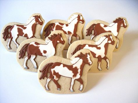 Kentucky Derby Painted horse cookeis Spirit Horse Birthday Party, Potty Party, Western Cookies, Blue Binder, Horse Cakes, Cowboy Birthday Cakes, Birthday Party Cookies, Horse Birthday Party, Pinto Horses