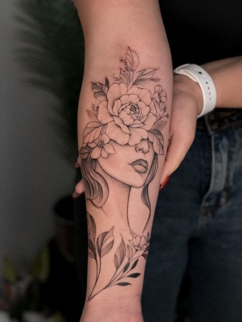 Arm Sleeve Tattoos For Women, Face Tattoos For Women, Women Drawing, More Feminine, Upper Arm Tattoos, Floral Tattoo Sleeve, Forearm Tattoo Women, Drawing Tattoo, Women Ideas