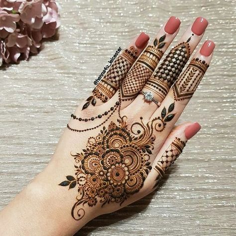 Easy Henna Designs for Hands and Fingers | Creative Khadija Blog Tato Henna, Finger Henna Designs, मेहंदी डिजाइन, Eid Mehndi Designs, Mehndi Designs 2018, Henna Tattoo Designs Hand, Latest Henna Designs, Stylish Mehndi, Full Mehndi Designs