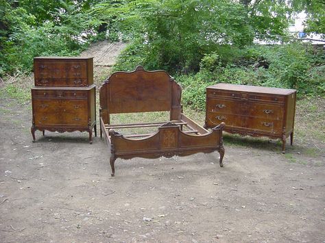 Gimbel bros French Bedroom suite carved roses inlaid burl walnut 3pcs avail by TheUrbanChicShowroom on Etsy https://www.etsy.com/listing/177793839/gimbel-bros-french-bedroom-suite-carved Mirrors Vanity, Low Dresser, French Bedroom, Dresser Chest, Organizing Labels, Bedroom Dresser, Bedroom Furniture Dresser, Bedroom Dressers, Full Size Bed