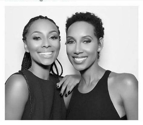 Keri Hilson with her mother. Kerry Hilson, The Blacker The Berry, Keri Hilson, Black Celebrities, We Are The World, Black Pride, Back To Nature, Black Power, Black Excellence