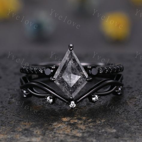 Black Diamond Engagement Ring Gothic, Black Wedding Rings For Women Unique, Salt And Pepper Diamond Ring Kite, Goth Wedding Bands, Black Gem Engagement Rings, Black Band Wedding Rings For Her, Dark Fantasy Engagement Ring, Black Gem Ring, Gothic Engagement Ring Victorian