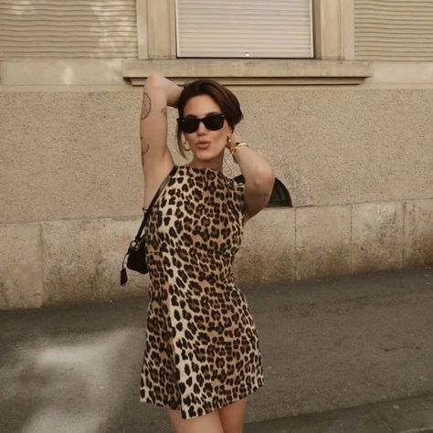 "Unleash Your Inner Wild: Stunning Leopard Print Sleeveless Dress 🐆✨ #FashionFierce #DressToImpress"#zara #zarawomen #zaragirl #zarawoman #zaraoutfit #zarasale #zarafashion #zaragoza #zaradress #zaranew #zaratrafaluc Zara Leopard Print Dress, Zara Leopard Dress, Leopard Dress Outfit, Inspo Makeup, Leopard Top, Zara Outfit, Zara New, Zara Fashion, Zara Girl