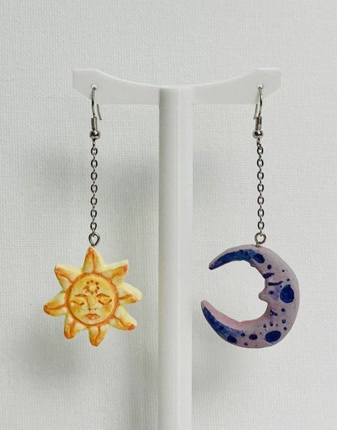 Moon And Sun Earrings Clay, Clay Moon Necklace, Sun And Moon Clay Earrings, Sun And Moon Ceramics, Clay Moon Earrings, Sun And Moon Clay, Moon Earrings Clay, Clay Designs Ideas, Aesthetic Clay Earrings